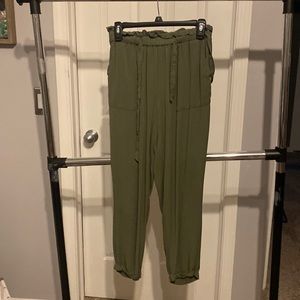 Sans Souci pants size medium